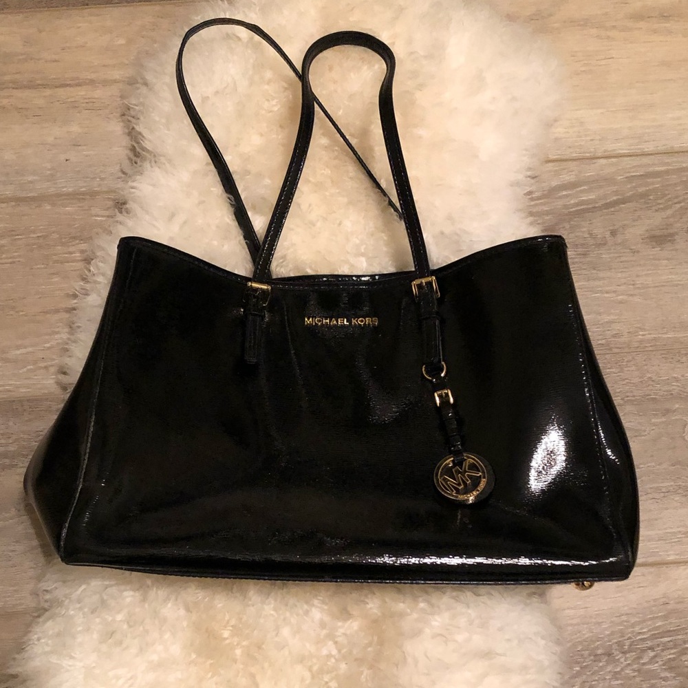 SOLD- Michael Kors purse, tote, shoulder bags